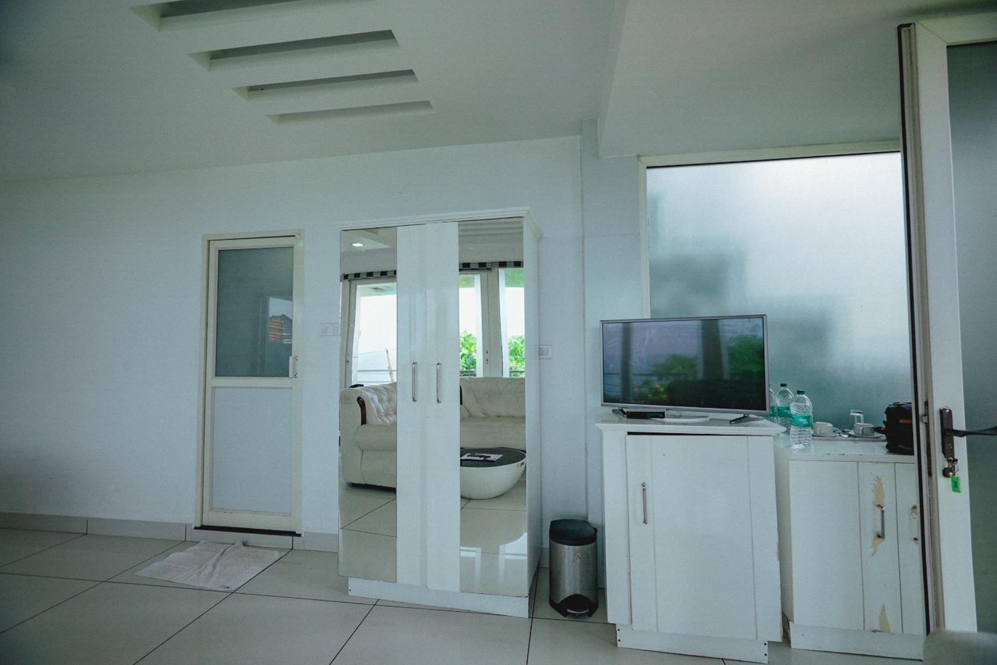 Clafouti Beach Resort - A Seafacing Resort Varkala Exterior photo